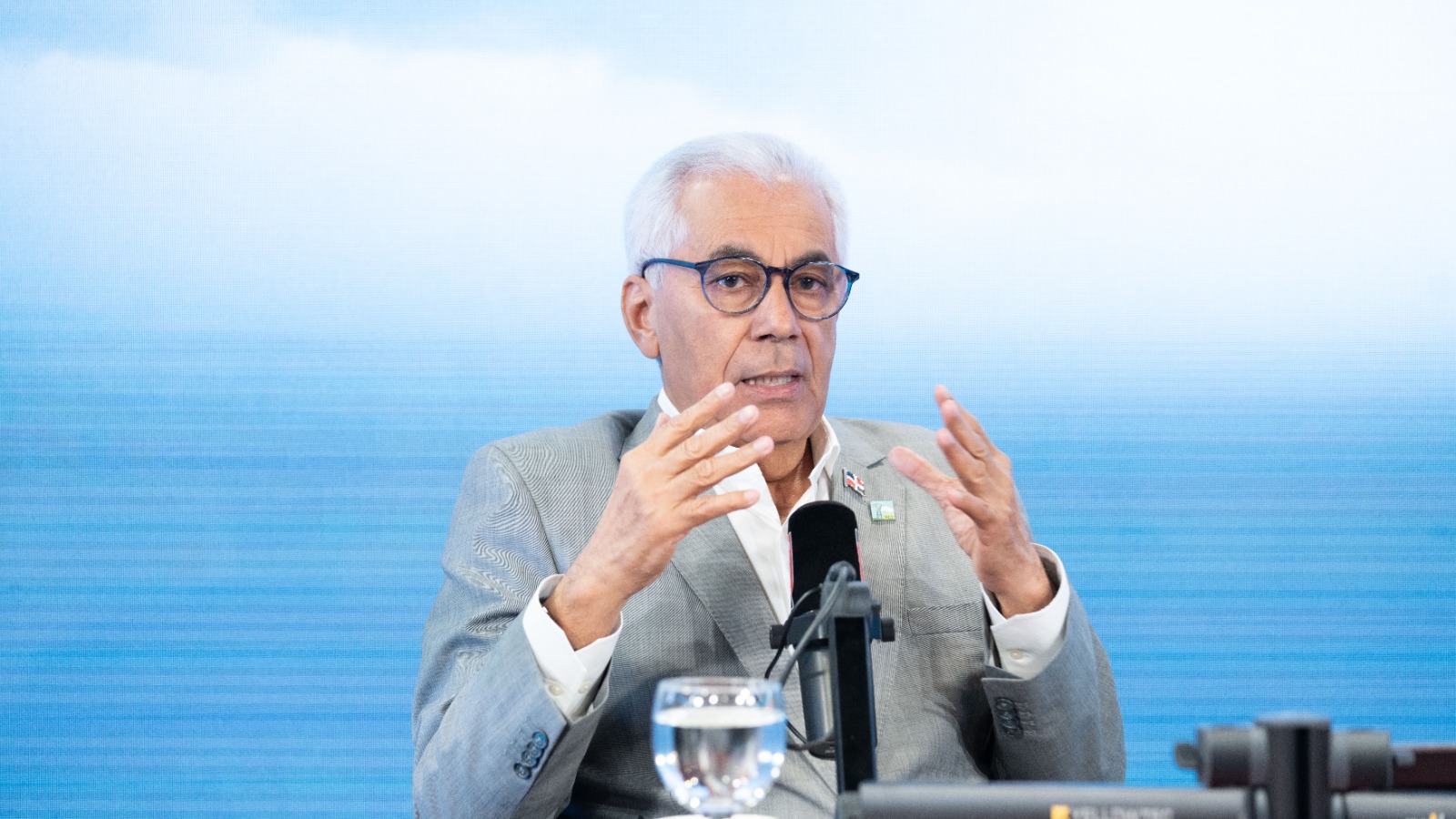 Avances en la transmisión eléctrica y expansión del sistema energético nacional según el administrador de ETED
