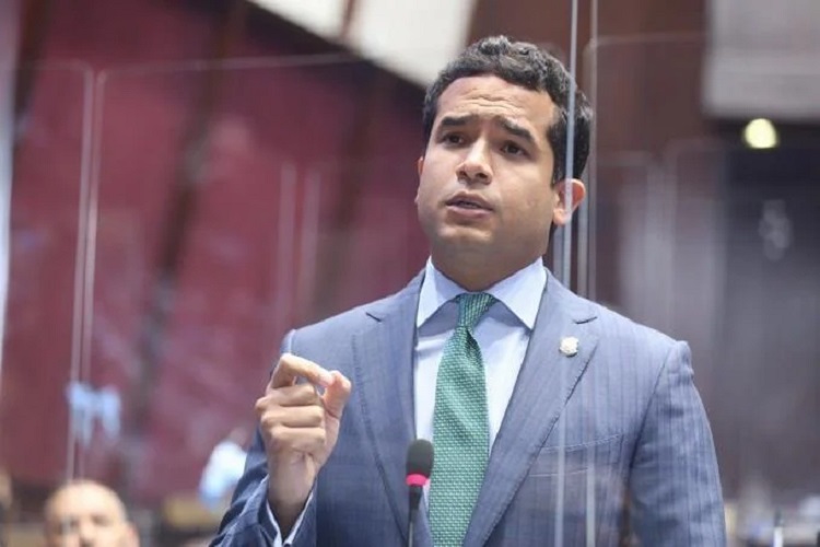 Omar soñando despierto