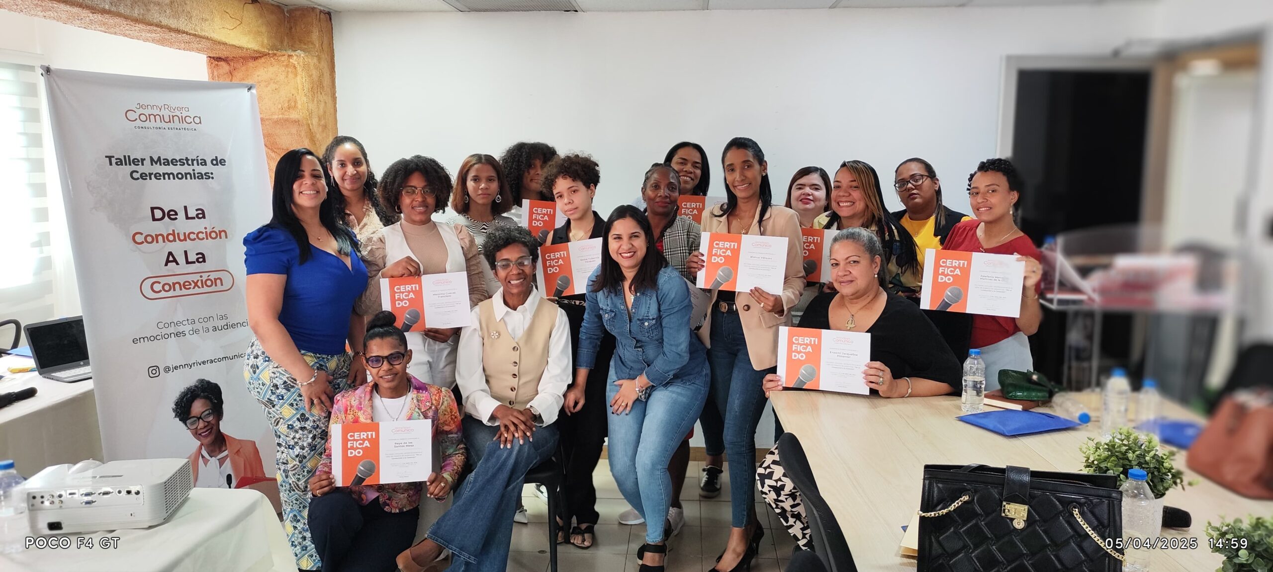 Éxito rotundo en el taller de Maestría de Ceremonias “De la Conducción a la Conexión” impartido por Jenny Rivera