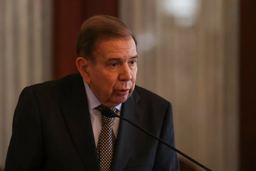 González Urrutia Denuncia que el Chavismo Busca Disimular su Ilegitimidad en las Elecciones del 25 de Mayo