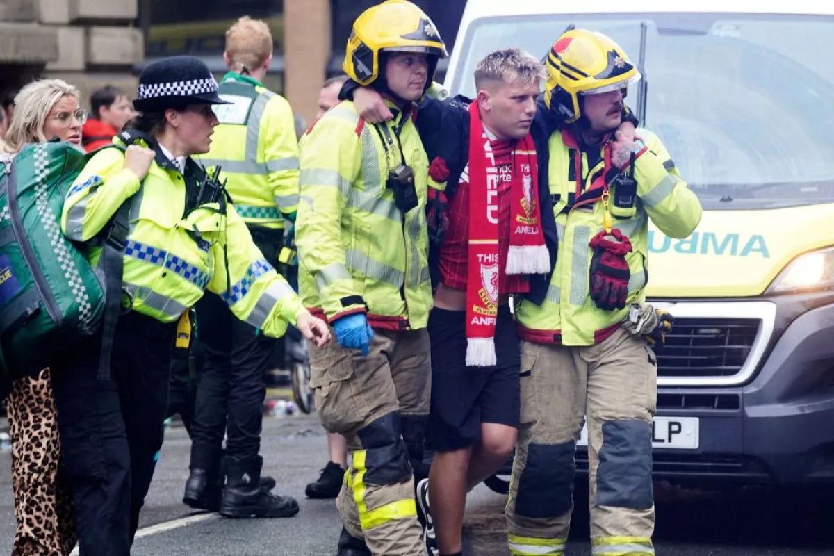 Detenido un hombre tras embestir a la multitud durante celebraciones en Liverpool