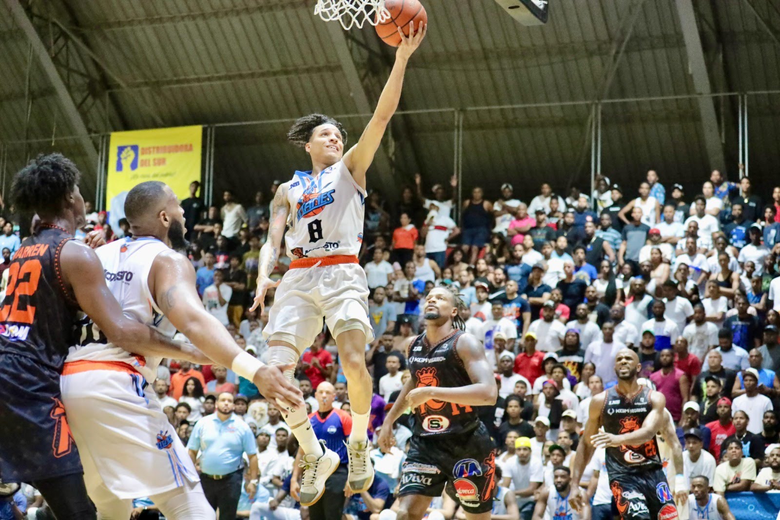 La Súper Liga de la LNB inicia el torneo 2025 este martes con enfrentamiento entre Titanes del Sur y Reales de La Vega