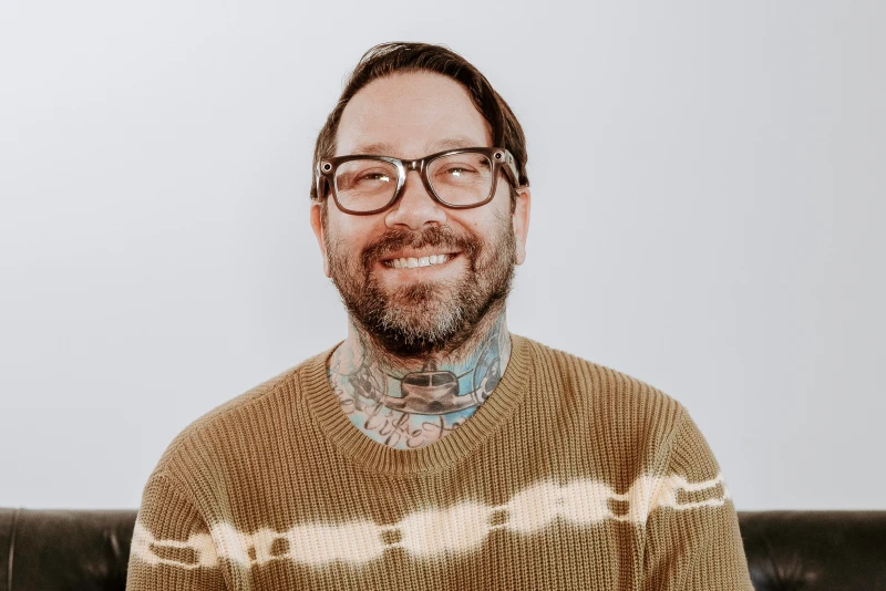 Muere en accidente aéreo en San Diego Dave Shapiro, reconocido agente musical del rock alternativo