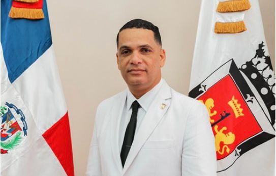 Regidor Yeyea se entrega ante la DEA tras acusaciones de narcotráfico