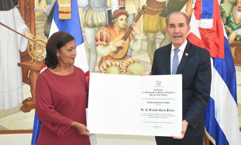 Universidad Cubana reconoce a Franklin García Fermín, titular de la Mescyt, como Profesor Invitado