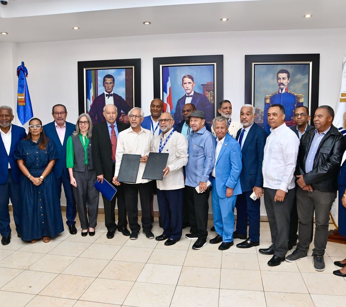 Acuerdo entre el Ministerio de Educación y la Asociación Dominicana de Profesores para la Evaluación del Desempeño Docente 2025