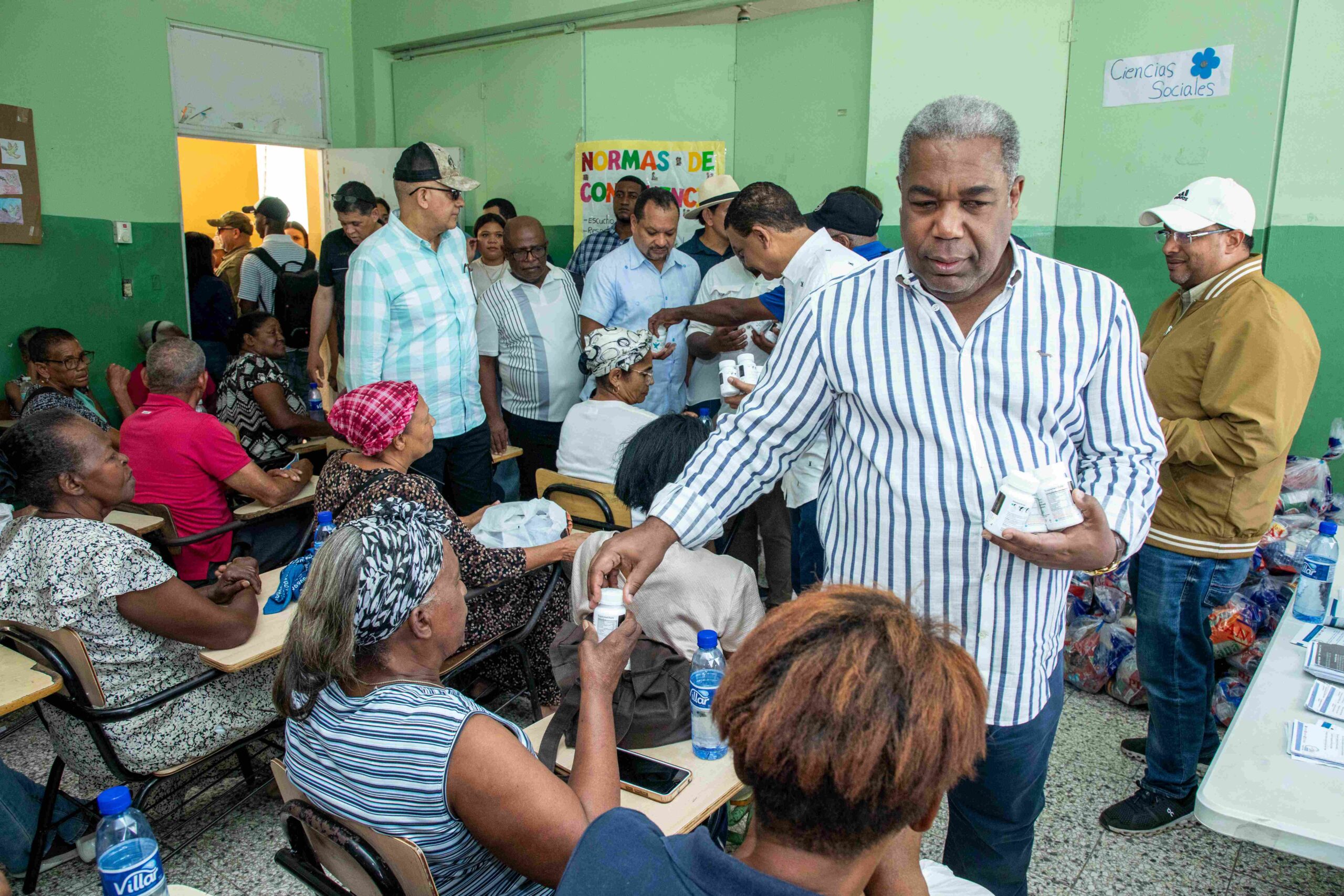 El Gabinete de Política Social desplegó amplias jornadas sociales en San Cristóbal y el Gran Santo Domingo