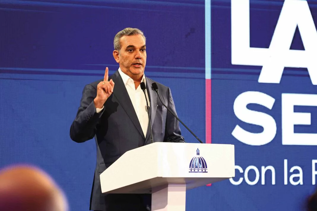 Abinader asegura acuerdo con Kenia sobre misión en Haití, sin cambios en políticas migratorias de República Dominicana