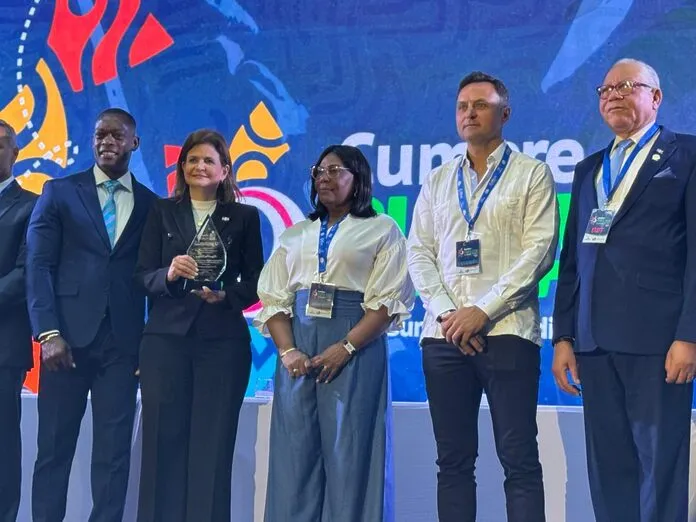 La Vicepresidenta Raquel Peña inaugura la XXII Cumbre Mundial de Comunicación Política en Punta Cana
