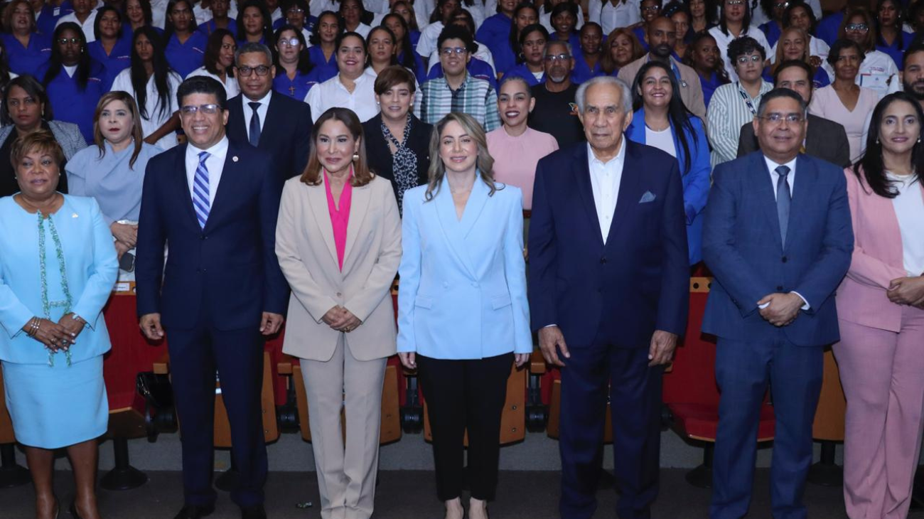 Graduación de la Segunda Promoción de Personas Cuidadoras del Programa Supérate en República Dominicana