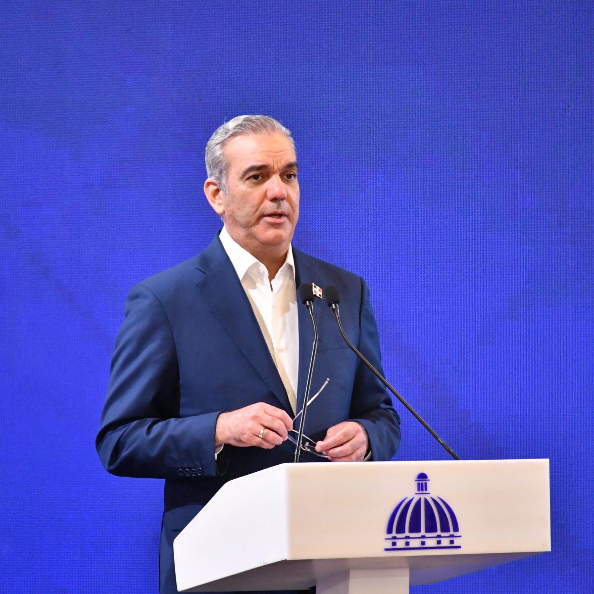 Presidente Abinader aclara situación financiera del Seguro Nacional de Salud