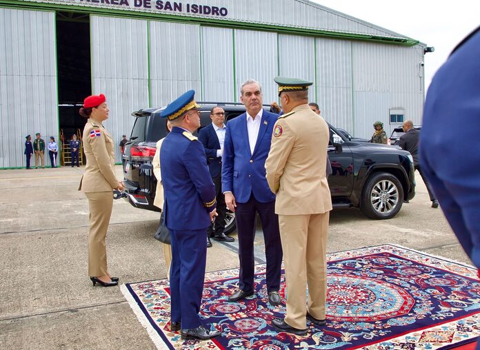 Presidente Abinader Regresa al País tras Concluir Gira Internacional con Éxitos Diplomáticos y Económicos