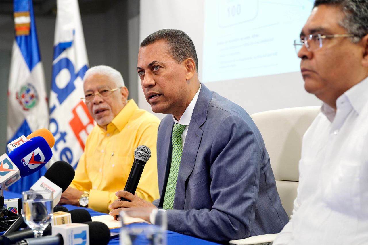 INDOTEL establece plazo de 30 días para depuración de líneas móviles en República Dominicana
