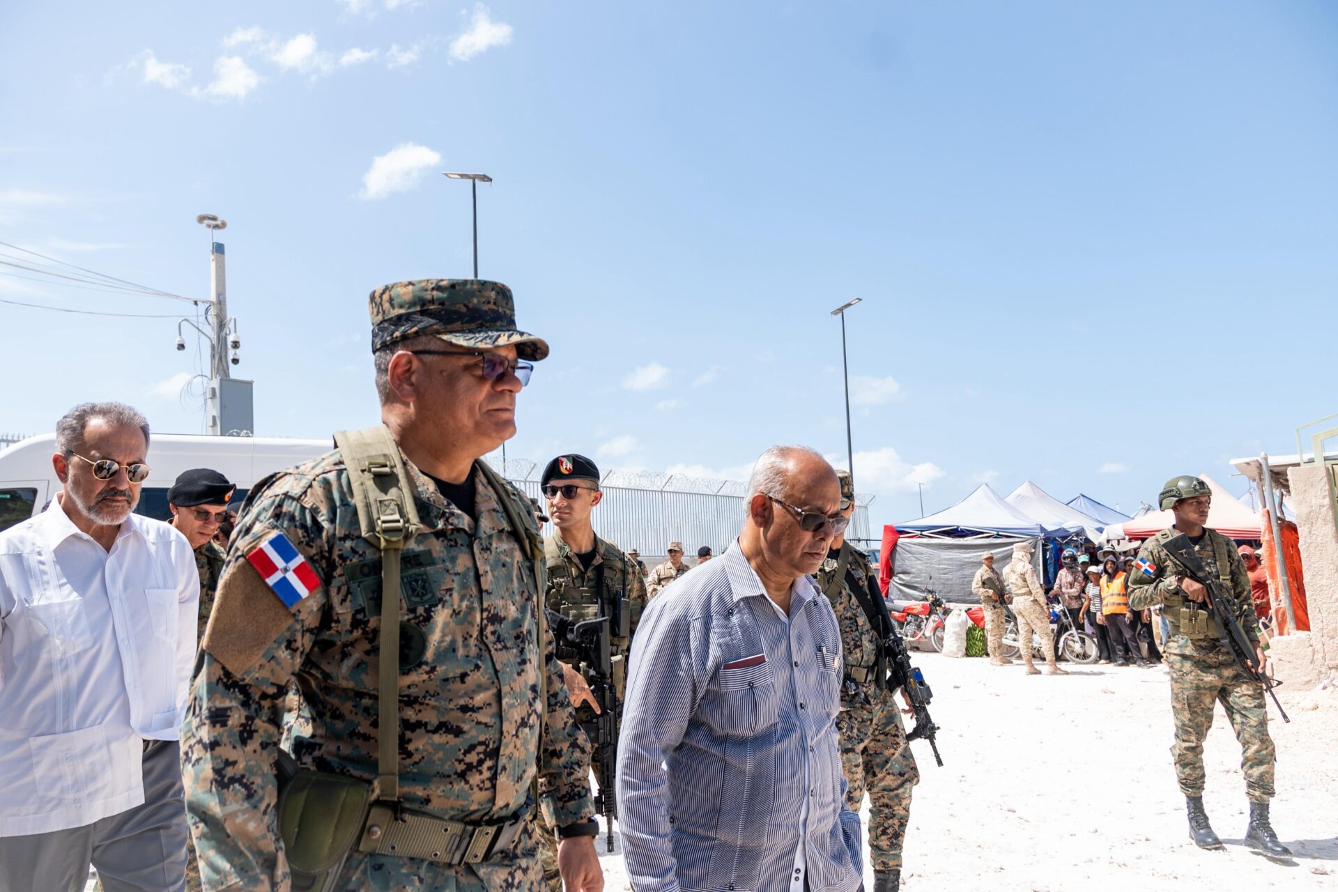 Visita de la OEA y el Ministro de Defensa refuerza la seguridad y cooperación en la frontera dominico-haitiana