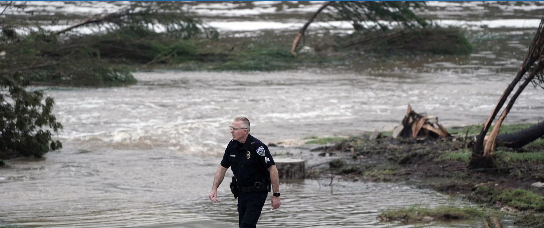 Inundaciones en Texas dejan 32 muertes y decenas de desaparecidos