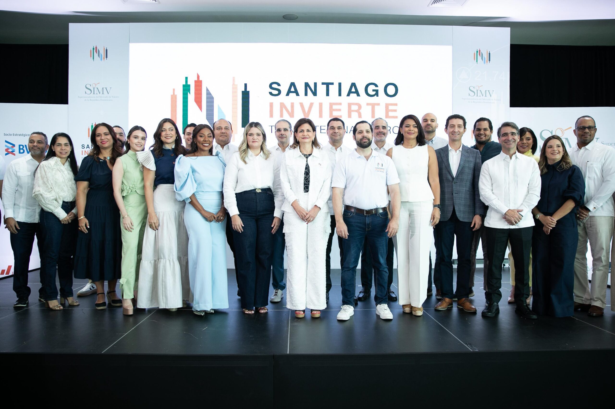 Gobierno impulsa la educación financiera en Santiago con evento clave del mercado de valores