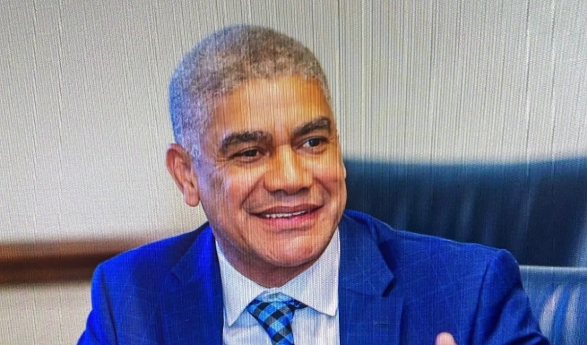 Holi Matos es designado embajador tras finalizar su labor como Cónsul General en Orlando