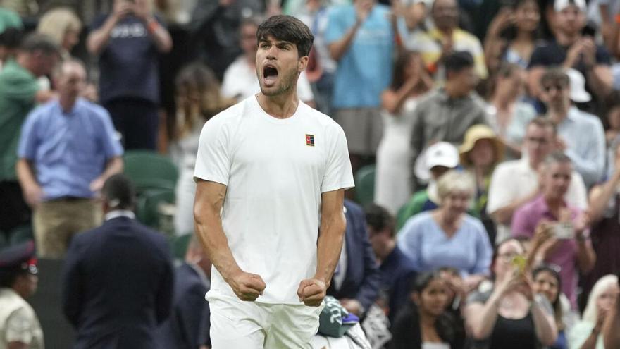Alcaraz avanza a cuartos de final en Wimbledon tras superar a Rublev