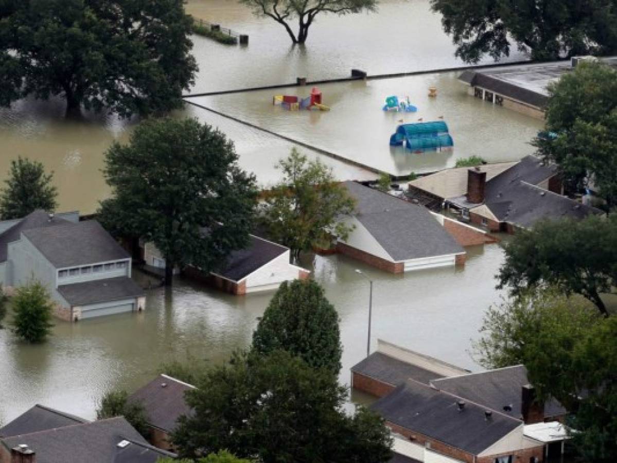 Aumenta a 79 el número de fallecidos por inundaciones en Texas
