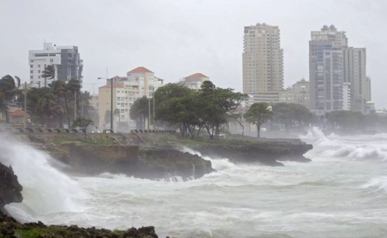 Chubascos, oleaje anormal y altas temperaturas en la República Dominicana: Pronóstico y recomendaciones del Indomet