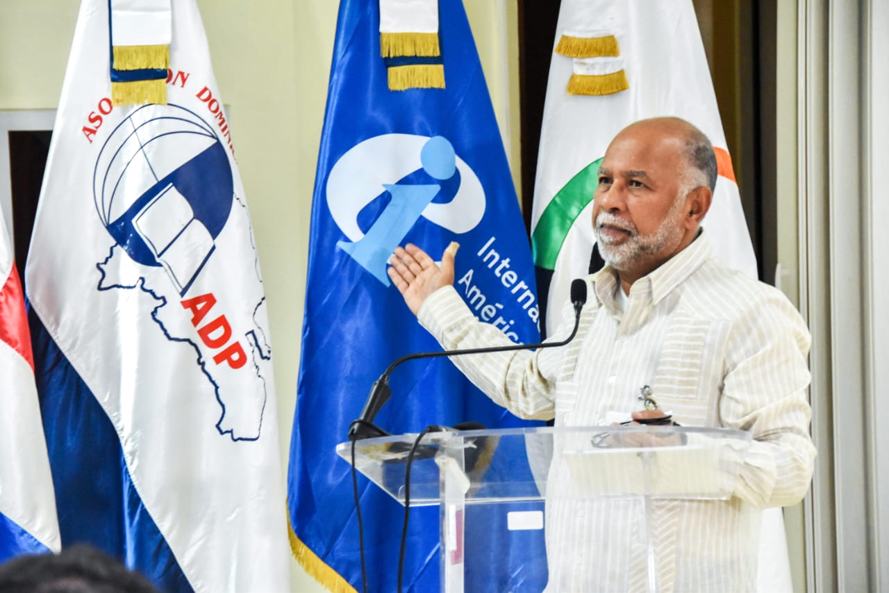 ADP rechaza propuesta de fusión entre Minerd y Mescyt en República Dominicana