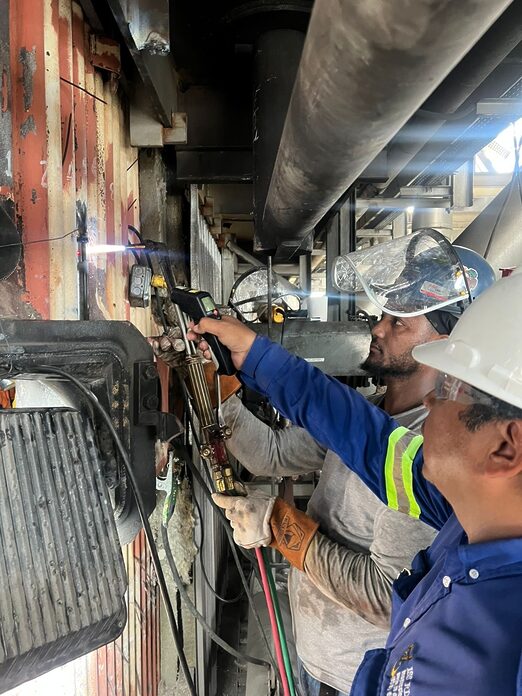 Avanzan trabajos para restablecer operación de Punta Catalina tras fallo en tubería