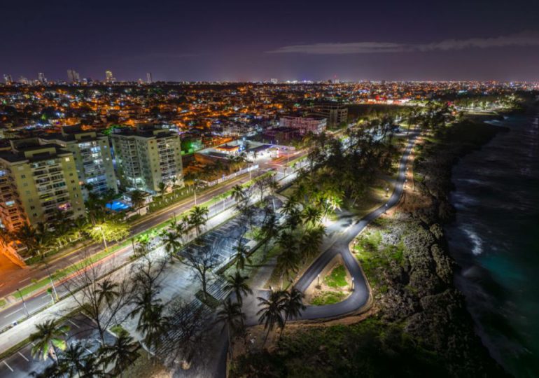 Anuncian segunda etapa de revitalización del malecón de Santo Domingo Este