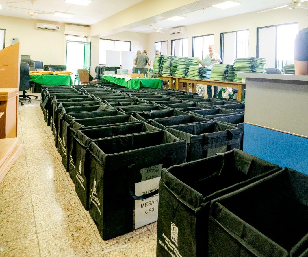 Fuerza del Pueblo celebra elecciones internas con más de 75,000 dirigentes convocados