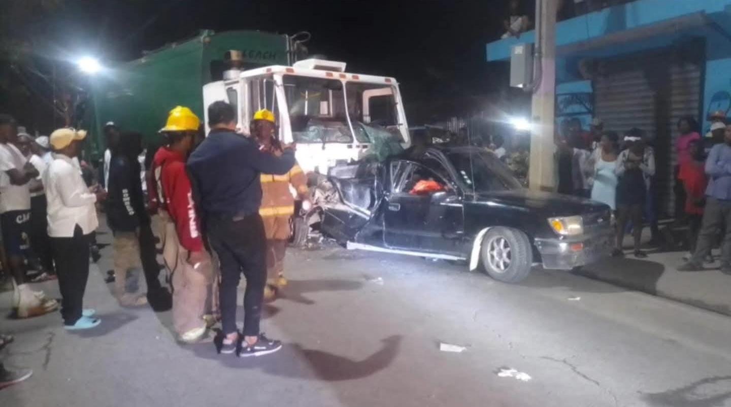 <strong>Seis fallecidos y 14 heridos en trágico accidente en La Ceiba del Salado</strong>