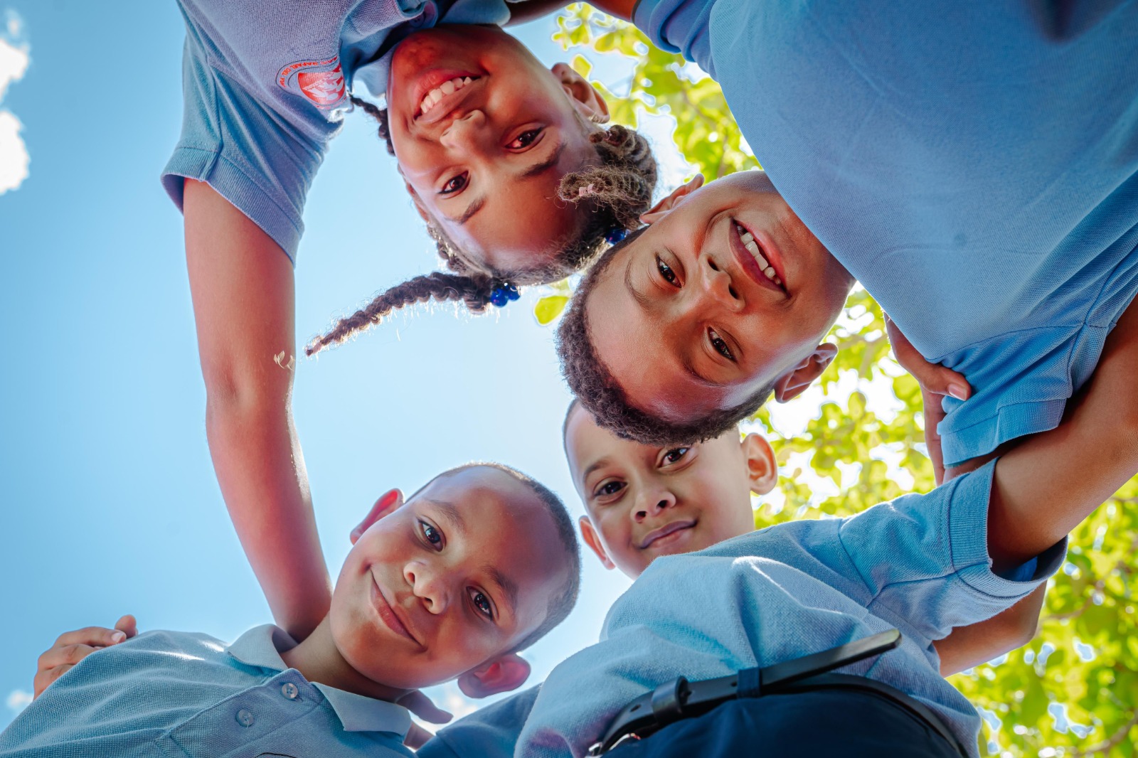 Inicio del Año Escolar 2025-2026 con Actos Simultáneos en Distritos Educativos