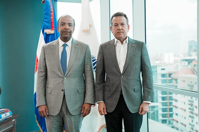 Refidomsa y MICM refuerzan lazos de colaboración en el sector de hidrocarburos