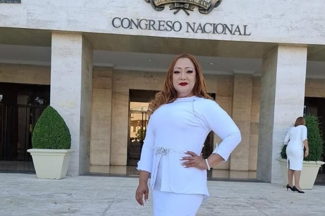 Incidente entre diputada de Puerto Plata y seguridad presidencial en evento de inauguración