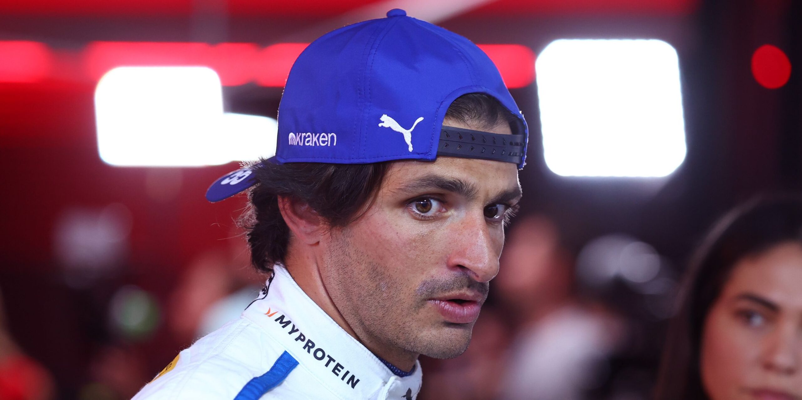 Carlos Sainz expresa gratitud por la relación con Ferrari y no descarta un regreso