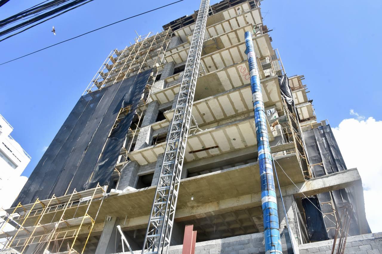 Ministerio de Trabajo paraliza 15 obras de construcción por incumplimientos de seguridad