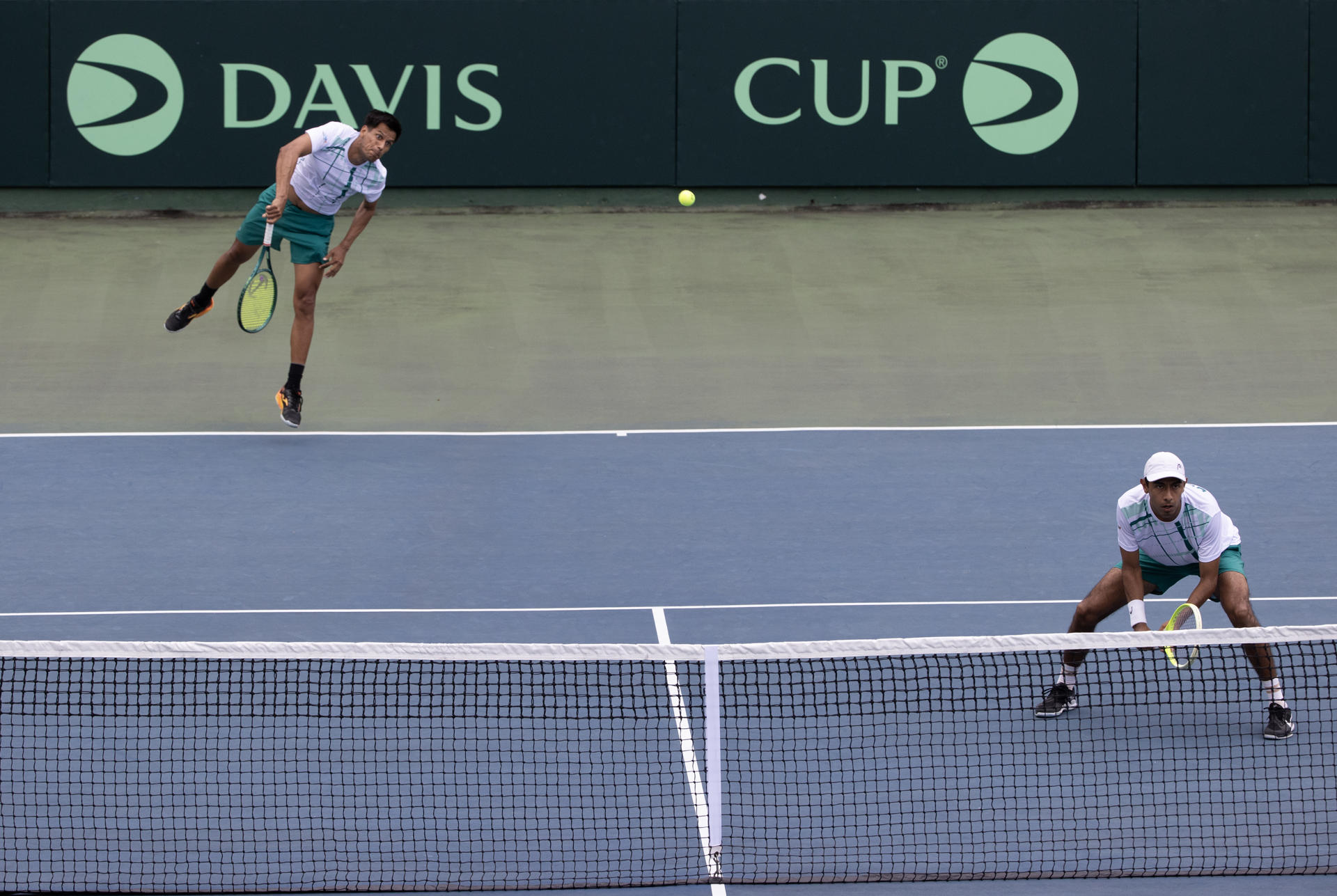 España y Argentina buscan clasificar a la fase final de la Copa Davis