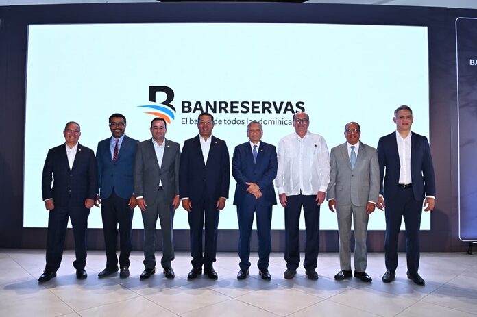 Banreservas anuncia financiamiento especial de RD$7,000 millones para sectores productivos en República Dominicana