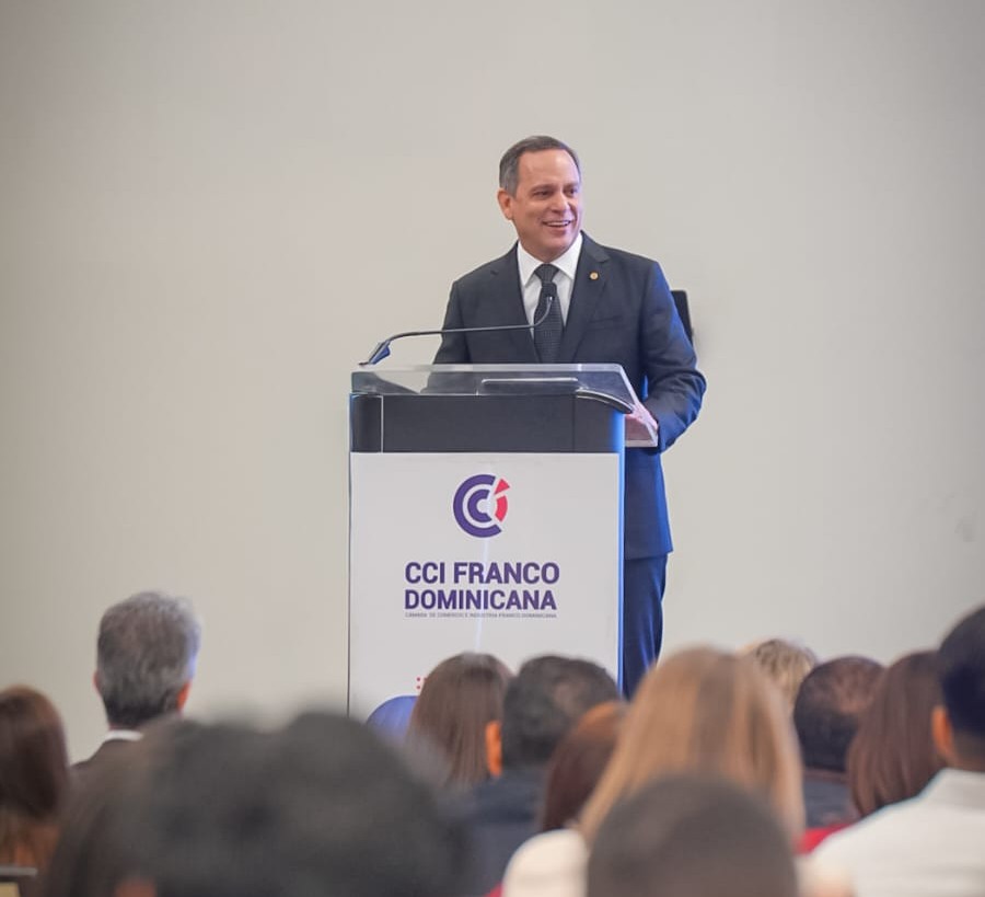 Juez Henry Molina impulsa digitalización en justicia dominicana