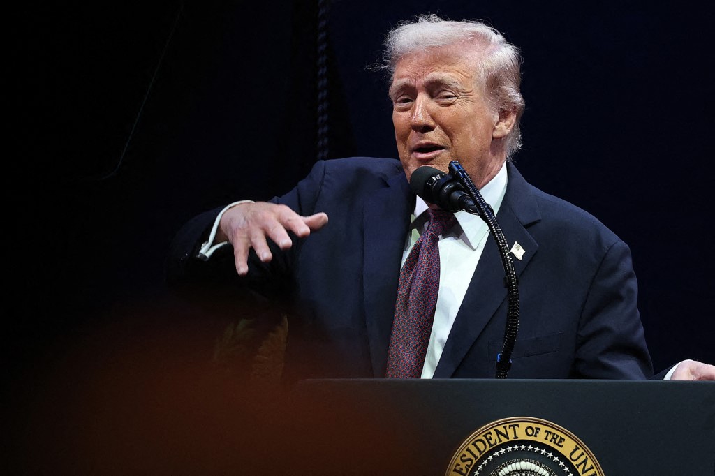 Donald Trump anticipa a los Murdoch en la junta de TikTok en EE.UU.