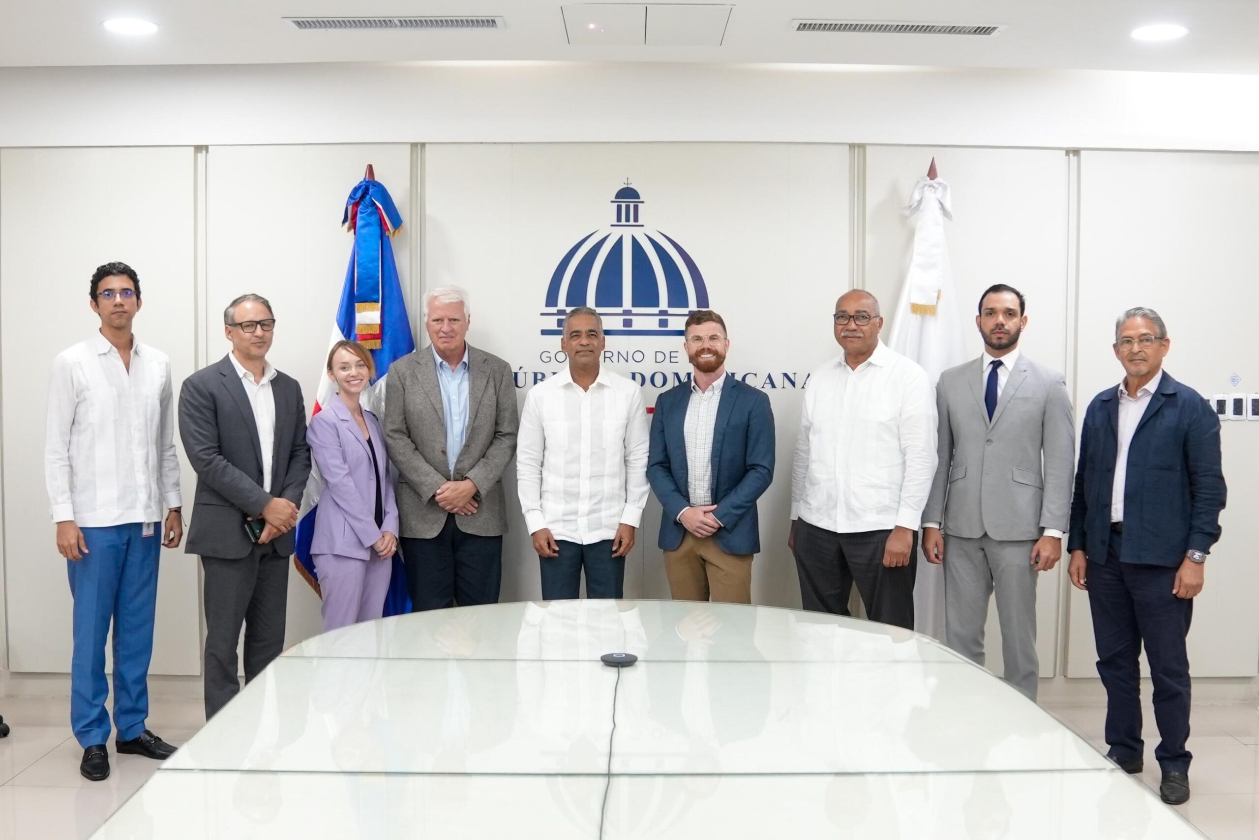 EE.UU. reconoce avances de República Dominicana en tierras raras