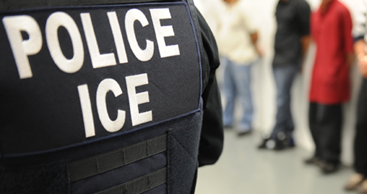 Tiroteo en oficina de ICE en Dallas deja tres muertos