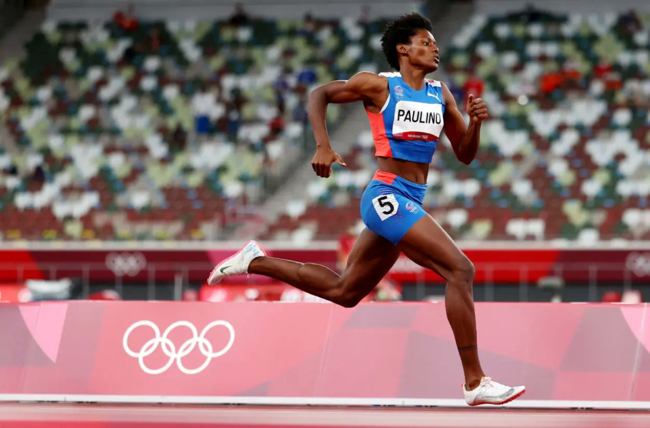 Sydney McLaughlin-Levrone gana oro en Tokio; Paulino plata