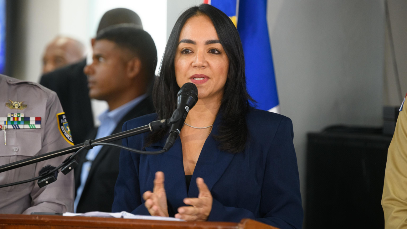 Luis Abinader lidera reunión del Plan de Seguridad Ciudadana en Santo Domingo