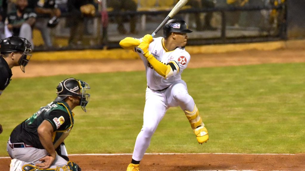 Águilas Cibaeñas vencen 15-10 a Estrellas en torneo 2025-2026