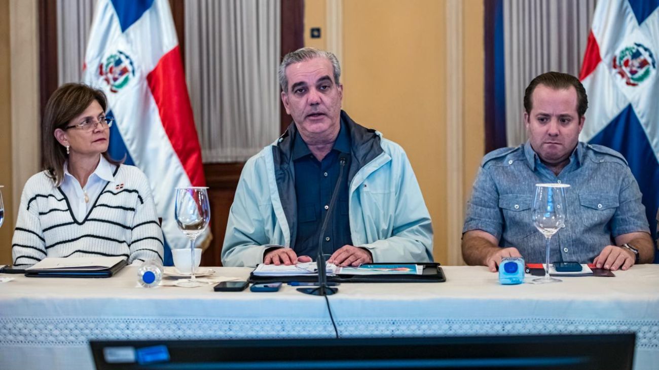 Presidente Abinader suspende actividades por tormenta Melissa en RD