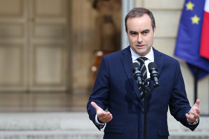 Dimisión de Sébastien Lecornu agudiza crisis política en Francia