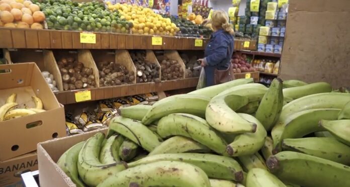 Precios de productos básicos en Nueva York generan preocupación entre dominicanos