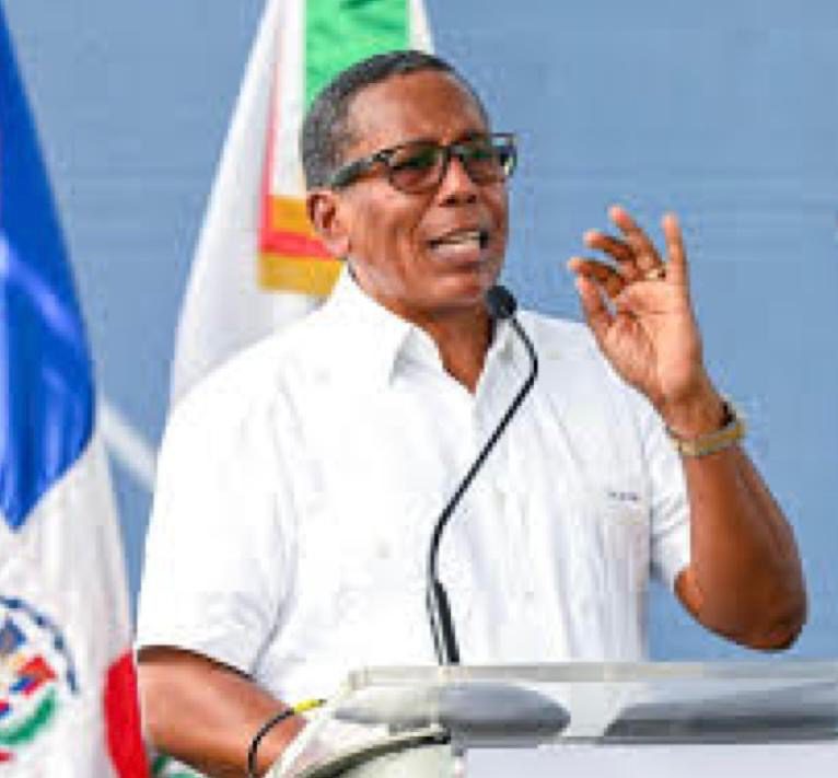 Presidente Abinader nombra a Edgar Féliz Méndez en entidad asistencial