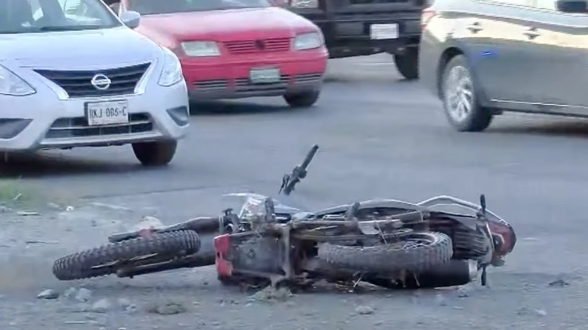 Adolescente fallece en carrera ilegal de motocicletas en Santiago