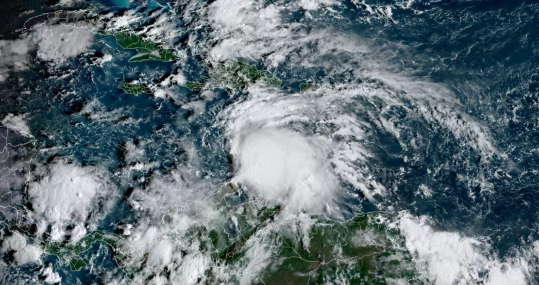 Tormenta tropical Melissa amenaza con convertirse en huracán