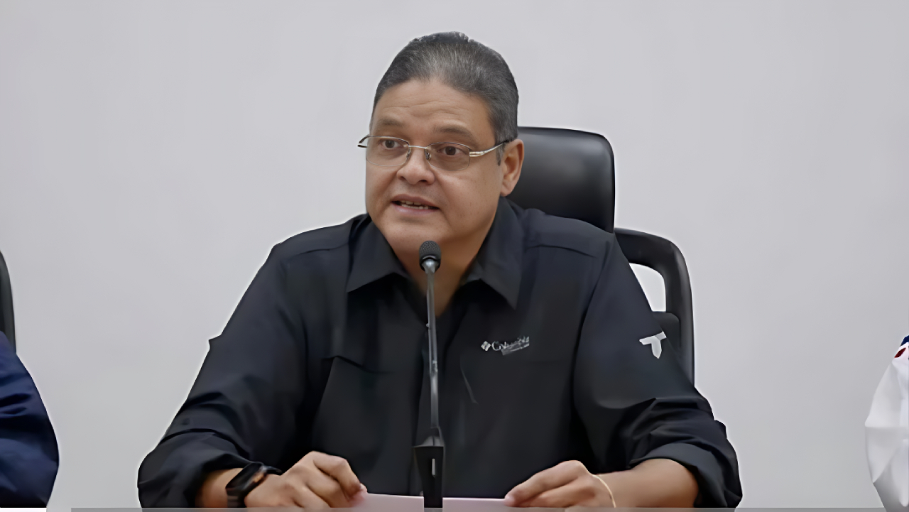 Reapertura de comercios en Santo Domingo pese a alerta por tormenta Melissa